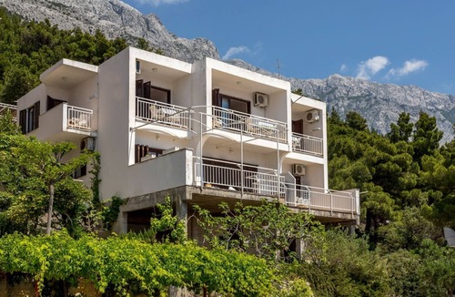 Baska Voda Apartment | Studio flat with balcony and sea view Baška Voda (Makarska) (AS-301-b)