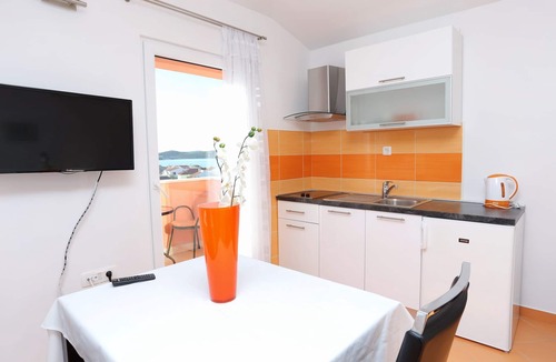 Rogoznica Apartment | Studio flat with balcony and sea view Zečevo Rtić, Rogoznica (AS-10400-b)