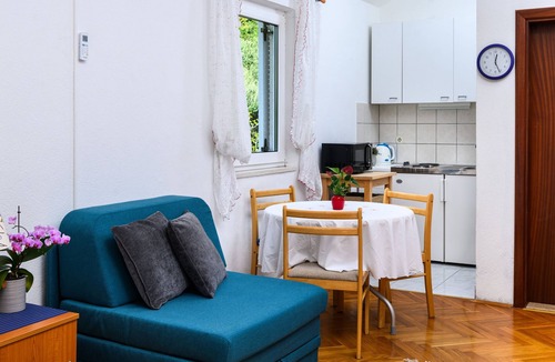 Igrane Apartment | Studio flat with balcony Igrane, Makarska (AS-25288-a)