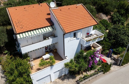 Igrane Apartment | Studio flat with balcony Igrane, Makarska (AS-25288-a)