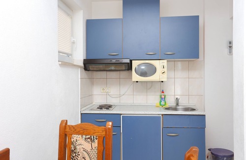 Stanici Apartment | Studio flat with balcony and sea view Stanići, Omiš (AS-2818-a)
