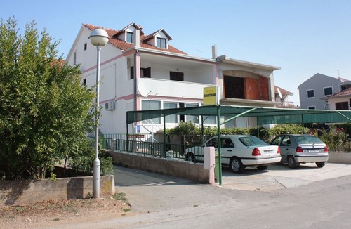Stari Grad Apartment | Studio flat with terrace Stari Grad, Hvar (AS-5697-a)