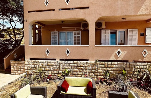 Vidalici Apartment | Studio flat with terrace and sea view Vidalići, Pag (AS-24330-a)