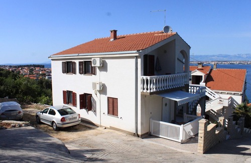 Kali Apartment | Studio flat with terrace and sea view Kali, Ugljan (AS-8202-b)