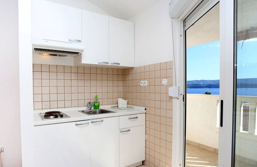 Stanici Apartment | Studio flat with terrace and sea view Stanići, Omiš (AS-10305-a)