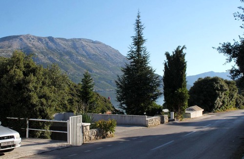 Zrnovo Apartment | Studio flat with terrace Cove Vrbovica, Korčula (AS-9225-a)