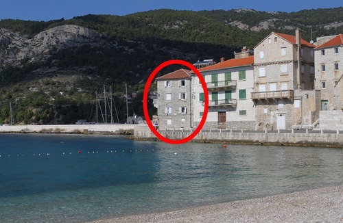 Komiza Apartment | Studio flat with terrace and sea view Komiža, Vis (AS-2431-a)