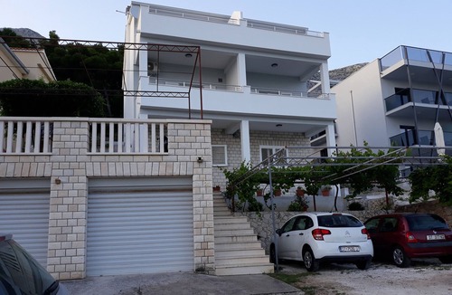 Medici Apartment | Studio flat with terrace and sea view Medići, Omiš (AS-1045-a)