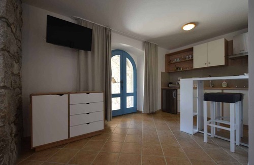 Skrbcici Apartment | Studio in rural environment