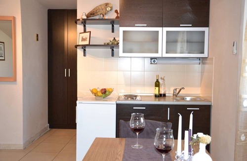 Brodarica Apartment | Studio Kodzoman No.5 with a balcony