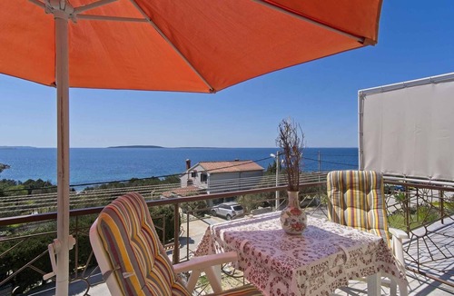 Miholascica Apartment | Studio mit Klimaanlage und Meerblick
