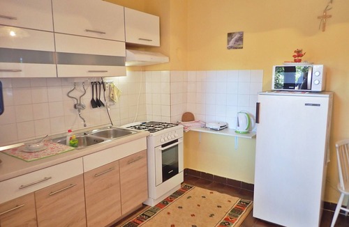 Seline Apartment | Studio mit Terrasse und Klimaanlage