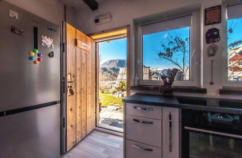 Srednja Vas v Bohinju Apartment | Studio with Garden View