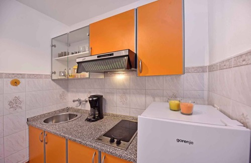 Dajla Apartment | Studio with pool and air conditioning