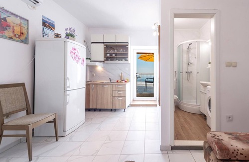 Dubrovacko Primorje Apartment | Stunning apartment in Dubravica