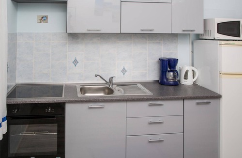 Povljana Apartment | Stunning apartment in Povljana with WiFi