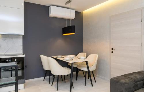 Metkovic Apartment | Stunning Apartment In Metkovic With Sauna