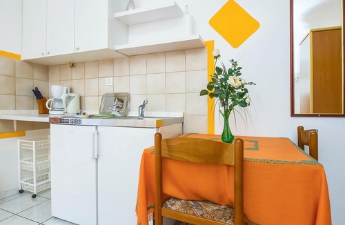 Omis Apartment | Stunning apartment in Omis with WiFi