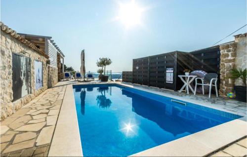 Meterize Apartment | Stunning Apartment In Sibenik With Sauna