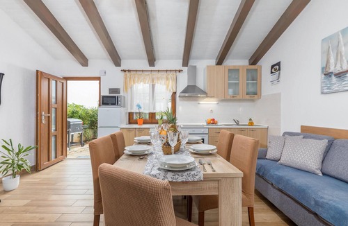 Gajana Apartment | Stunning apartment in Vodnjan
