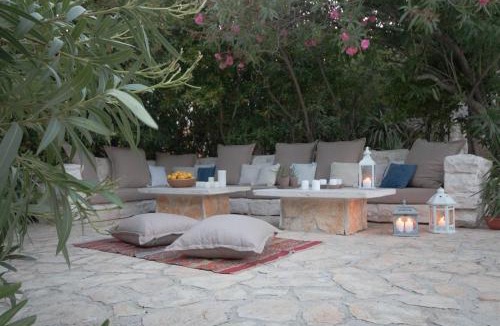 Bol Villa | Stunning Bol Villa 4 Bedrooms Villa Zlatni Rat Stunning Location