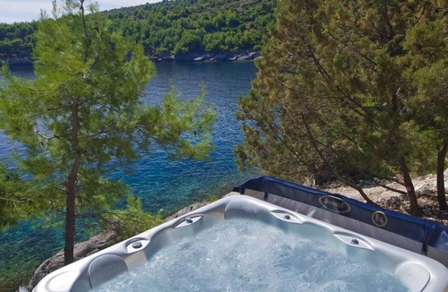 Selca Villa | Stunning Brac Villa | 5 Bedrooms | Villa Selca Brac | 5 Metres to the Beach