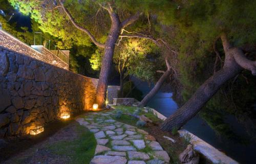 Selca Villa | Stunning Brac Villa 5 Bedrooms Villa Selca Brac 5 Metres To The Beach