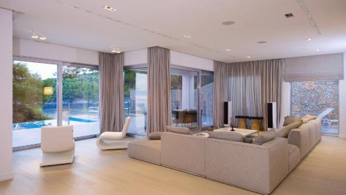 Selca Villa | Stunning Brac Villa 5 Bedrooms Villa Selca Brac 5 Metres To The Beach