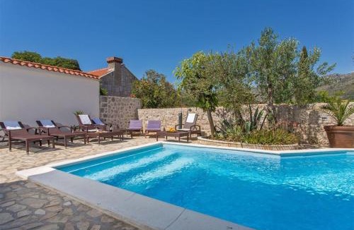 Orasac Villa | Stunning Dubrovnik Villa 9 Bedrooms Villa Zaton Deluxe Amazing Sea Views