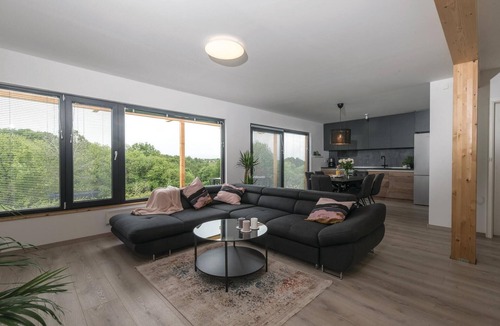 Lekenik House | Stunning home in Barbarici Kravarski