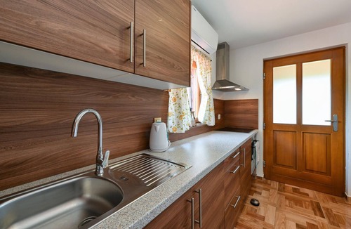 Ludbreg House | Stunning home in Vinogradi Ludbreski