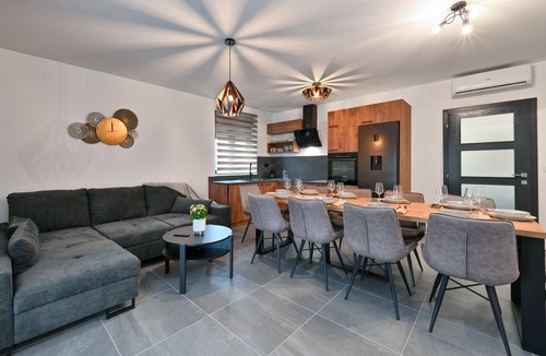 Ludbreg House | Stunning home in Vinogradi Ludbreski with sauna