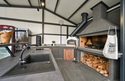 Ludbreg House | Stunning home in Vinogradi Ludbreski with sauna
