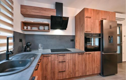 Ludbreg House | Stunning Home In Vinogradi Ludbreski With Sauna