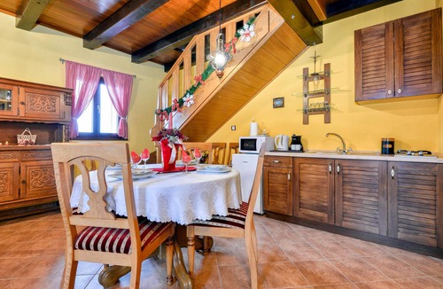 Sveti Ivan Zelina House | Stunning home in Adamovec with sauna