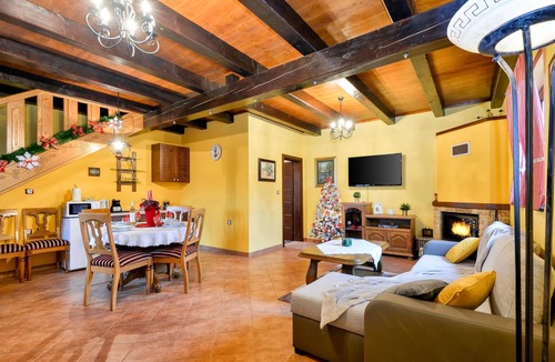 Sveti Ivan Zelina House | Stunning home in Adamovec with sauna