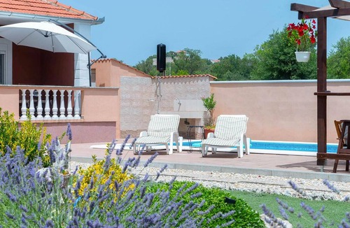 Benkovac House | Stunning home in Benkovac
