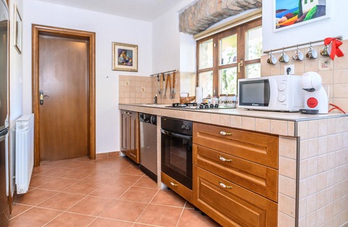 Trilj House | Stunning home in Dicmo
