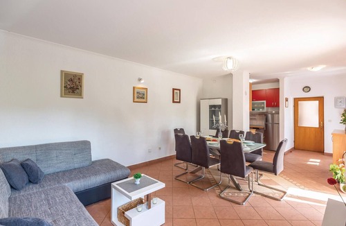Grubine House | Stunning home in Grubine