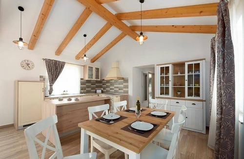 Mucici House | Stunning home in Jurdani