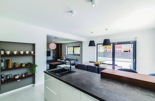 Kastel Novi House | Stunning home in Kastel Novi