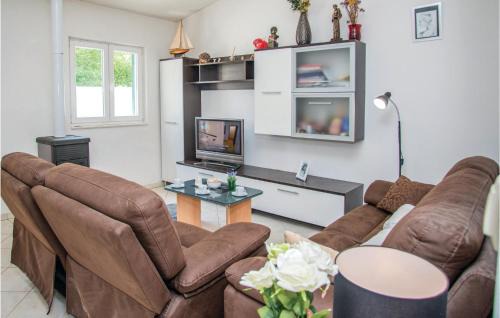 Central Dalmatia House | Stunning Home In Kresevo Brdo With Sauna