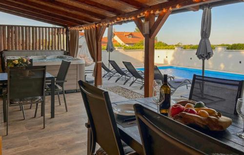 Kutina House | Stunning Home In Kutina With Sauna