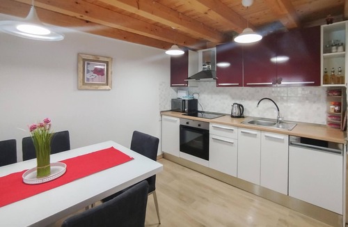 Ljubitovica House | Stunning home in Ljubitovica