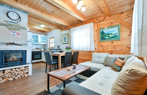 Varazdin House | Stunning home in Lovrecan with sauna