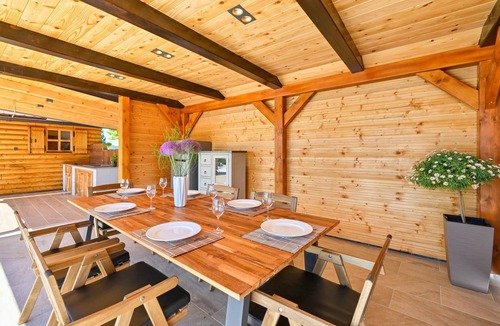 Varazdin House | Stunning home in Lovrecan with sauna