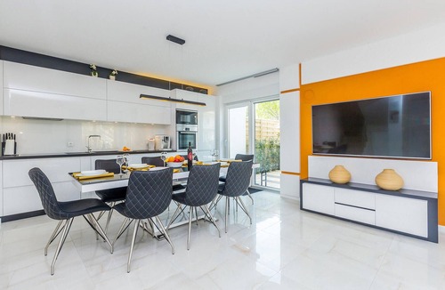 Malinska House | Stunning home in Malinska with sauna