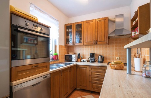 Loborika House | Stunning home in Marcana