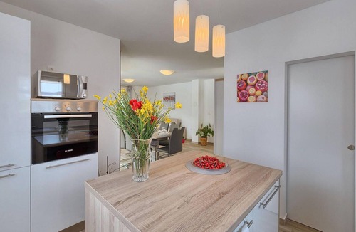 Filipana House | Stunning home in Marcana
