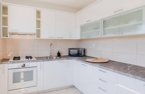Jastrebarsko House | Stunning home in Paljugi with sauna